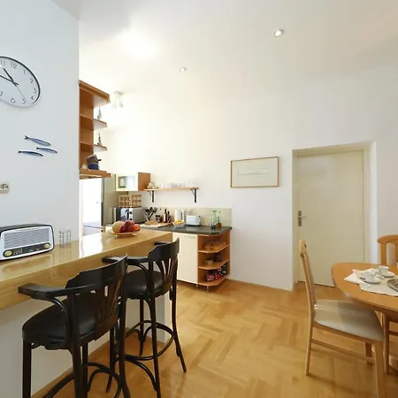 Apartment Lovely Rita's - Cosy In Center Sibenik