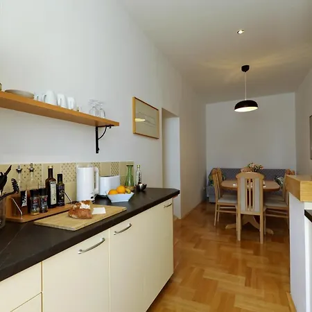 Lovely Rita's - Cosy In Center Appartamento *