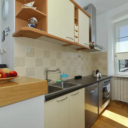 Lovely Rita's - Cosy In Center Apartment