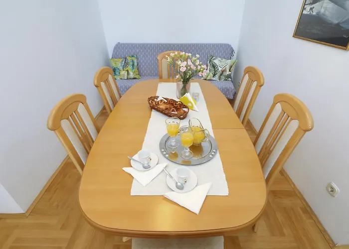 Lovely Rita's - Cosy In Center Sibenik