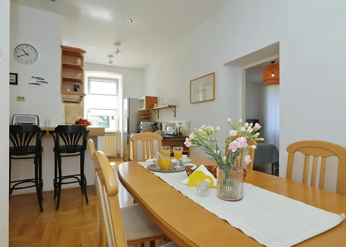 Lovely Rita's - Cosy In Center Apartament *