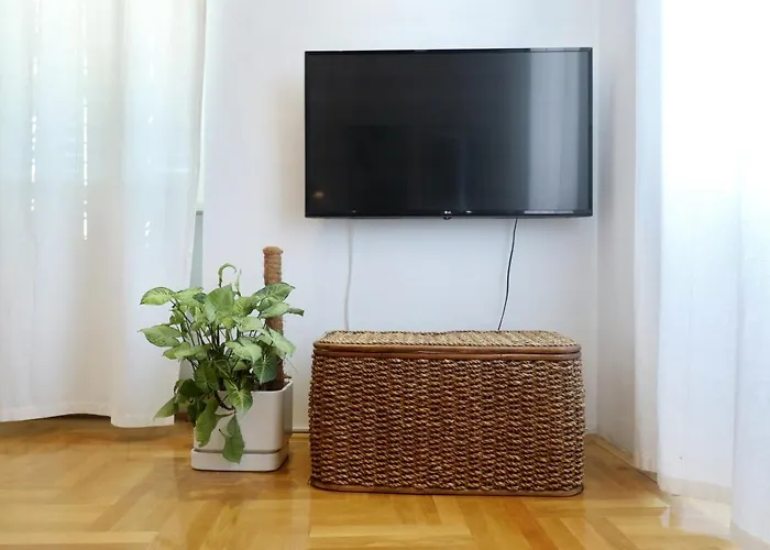 Lovely Rita's - Cosy In Center *